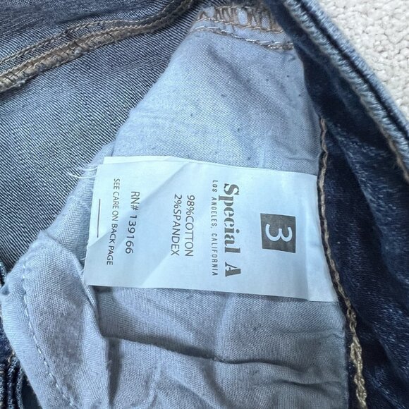 Special A Jeans Women’s Blue Straight Leg Distressed Pockets Size 3 NWT - Picture 12 of 12